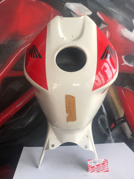 Пластик бензобака Honda CBR1000RR 02-07