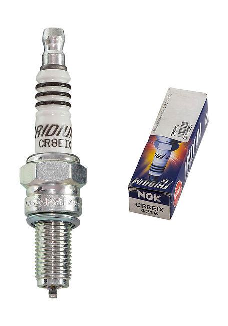 Свеча NGK CR8EIX