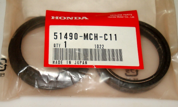 Комплект сальник и пыльник вилки Honda 51490-MCH-C11
