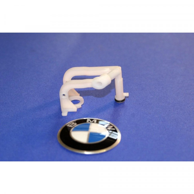 Кронштейн правый BMW 13112343404