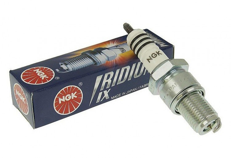 Свеча NGK DPR7EIX-9
