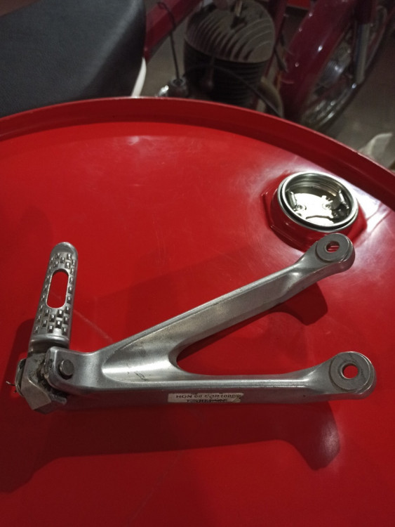 Кронштейн пассажирской подножки Honda CBR600RR 2008-2016