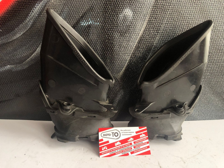 Воздуховод правый в сборе Yamaha R1 07-08